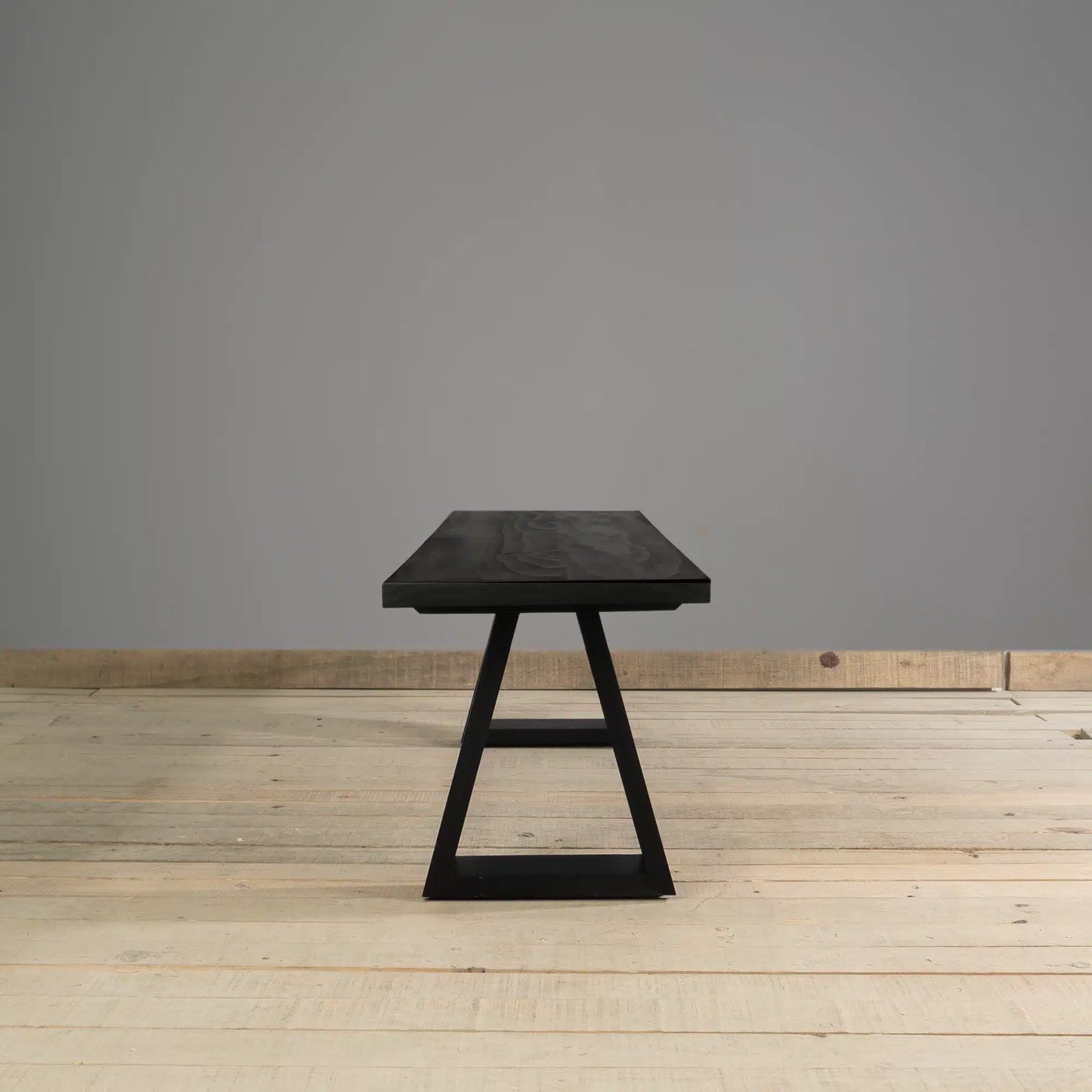 Banqueta Ardara en Madera Nativa Solida hecho en Chile