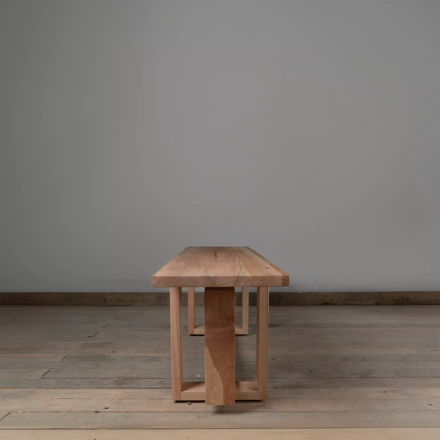 Banqueta Pompeya en Madera Nativa Solida hecho en Chile