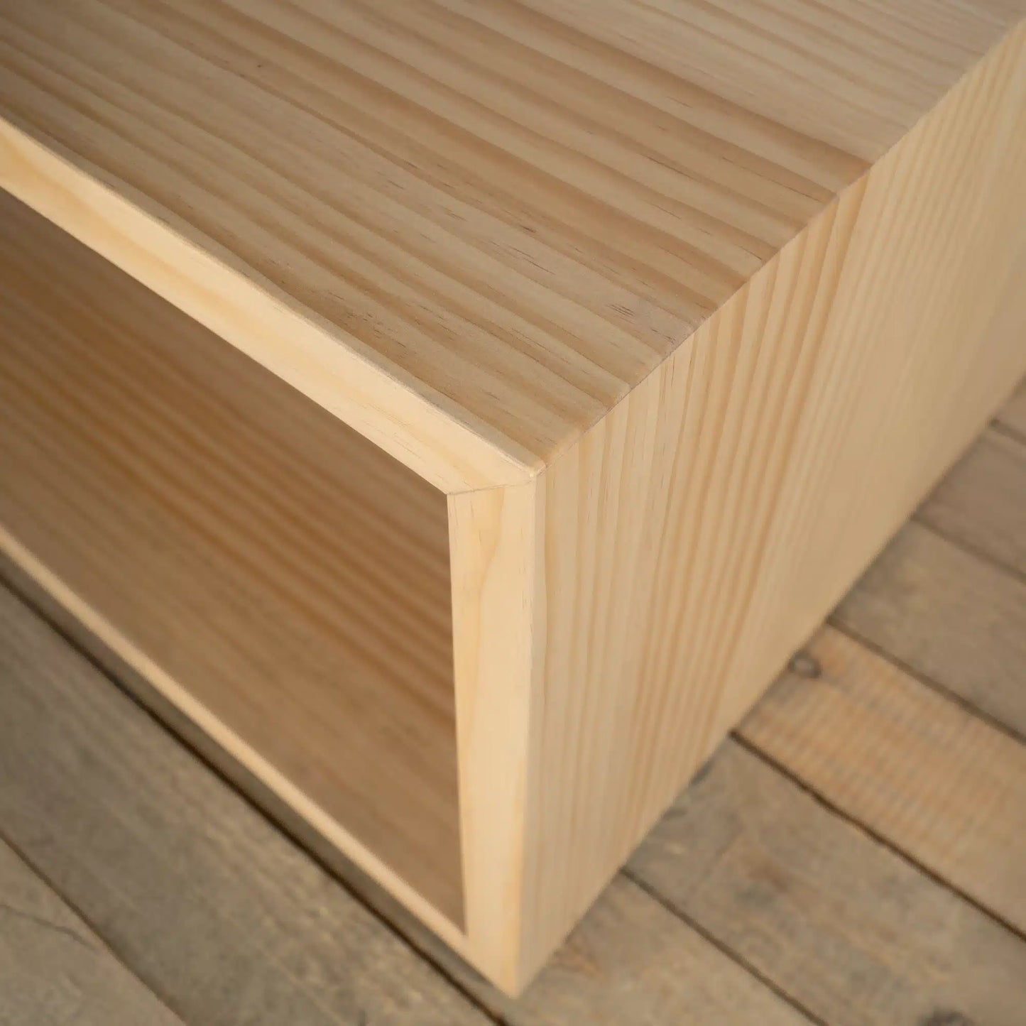 Mesa de Centro Macerata en Madera Nativa Solida hecho en Chile