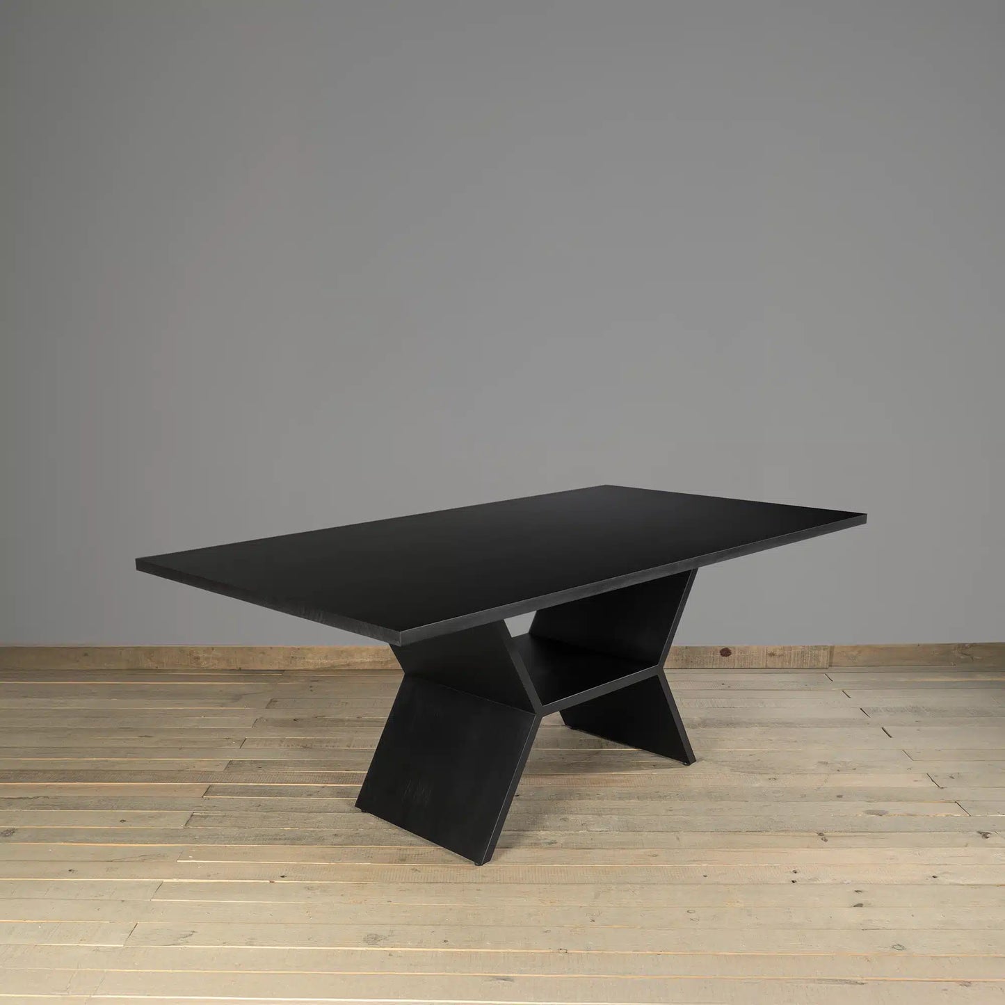 Mesa de comedor Soprana en Madera Nativa Solida hecho en Chile