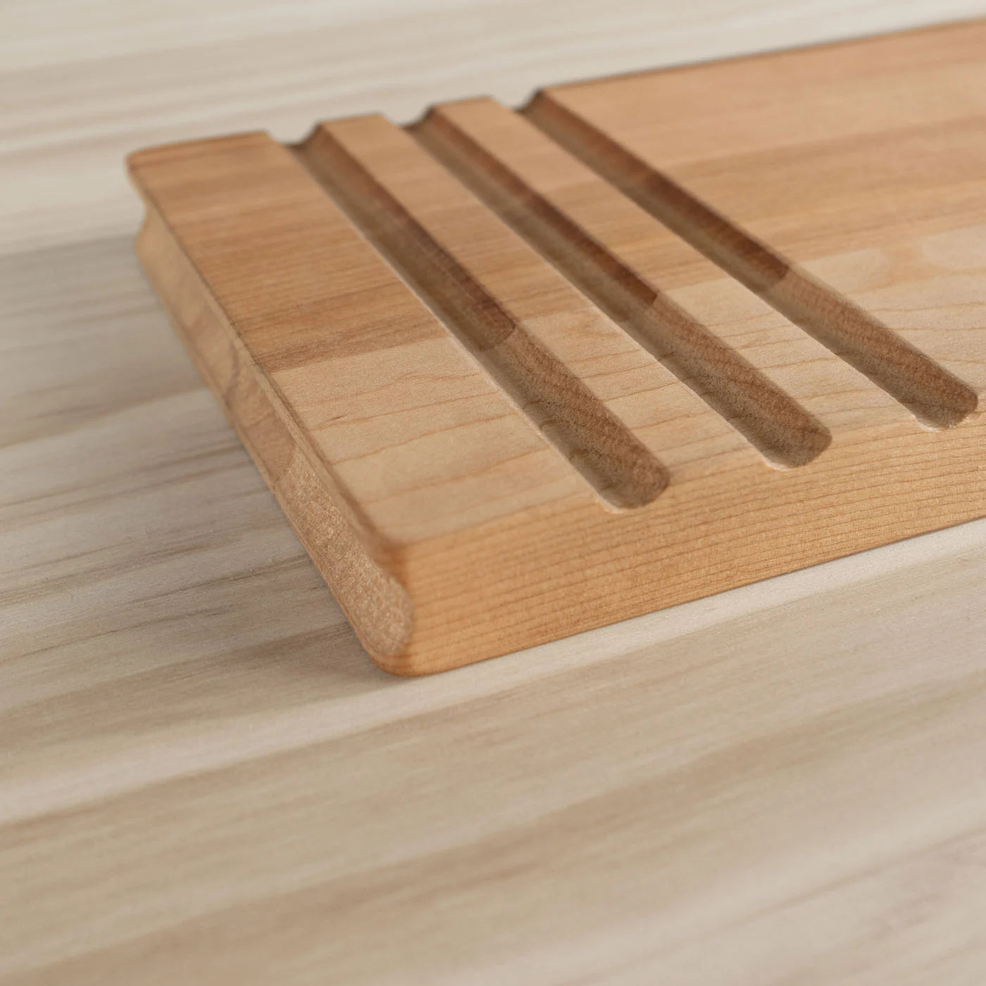 Tabla de Queso y de Verduras en Lenga Nativa hecho en Chile