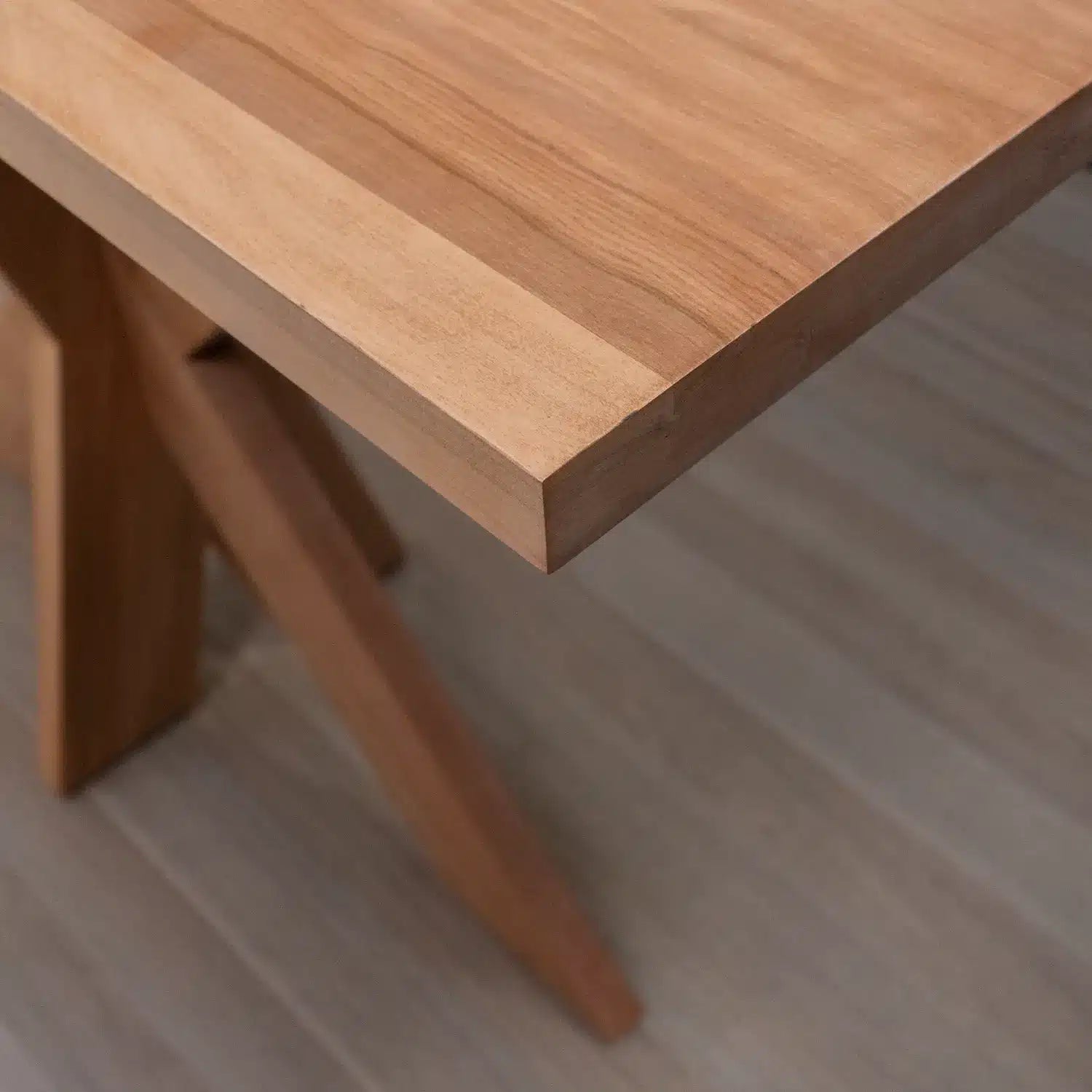 Arrimo Montesilvano en Madera nativa Solida hecho en Chile