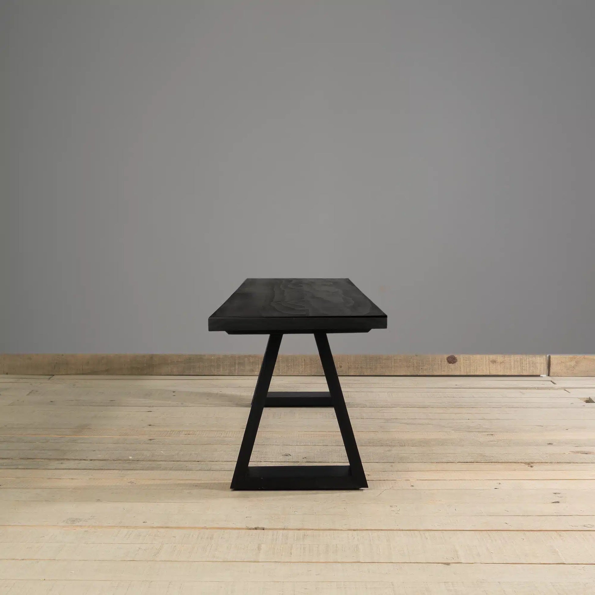 Banqueta Ardara en Madera Nativa Solida hecho en Chile