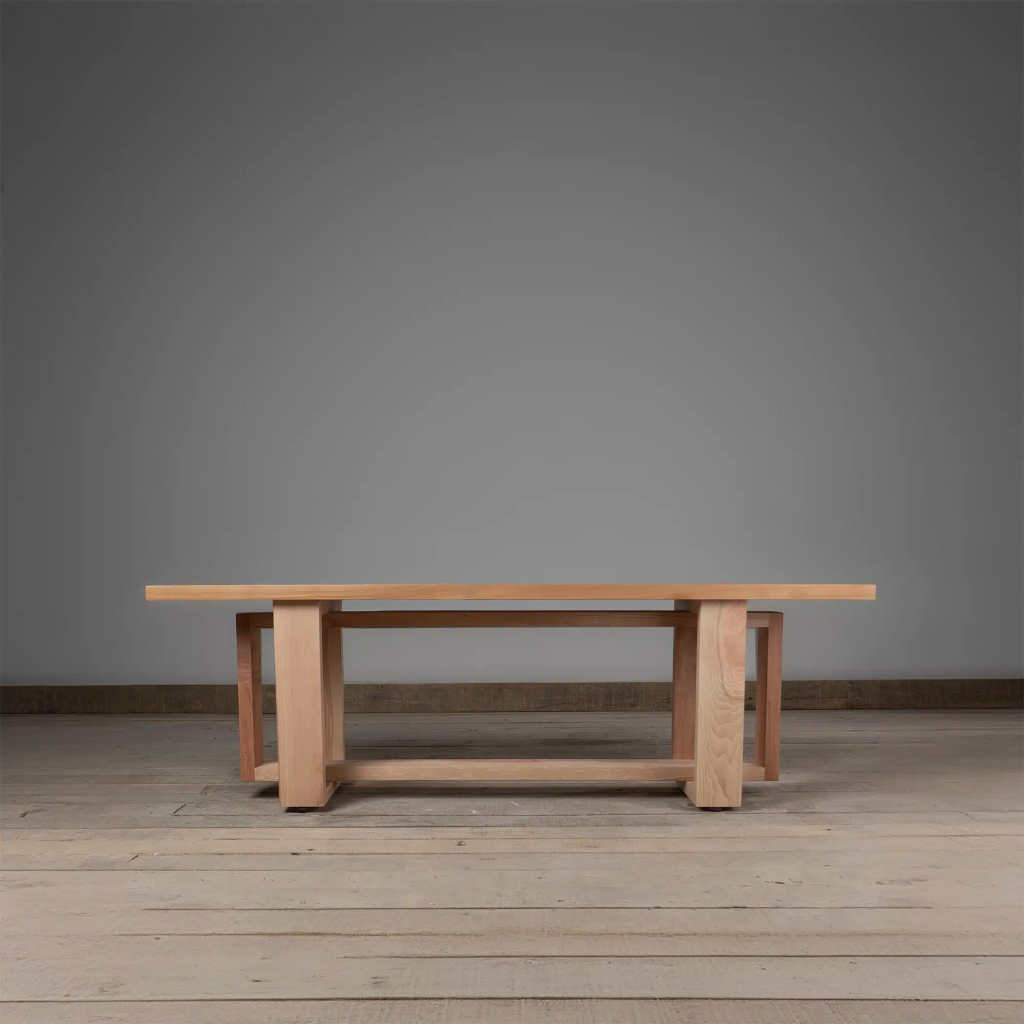 Banqueta Pompeya en Madera Nativa Solida hecho en Chile 