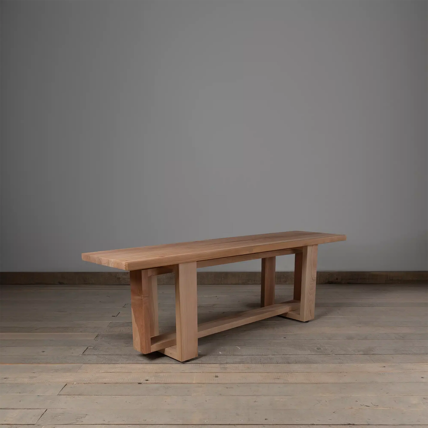 Banqueta Pompeya en Madera Nativa Solida hecho en Chile 