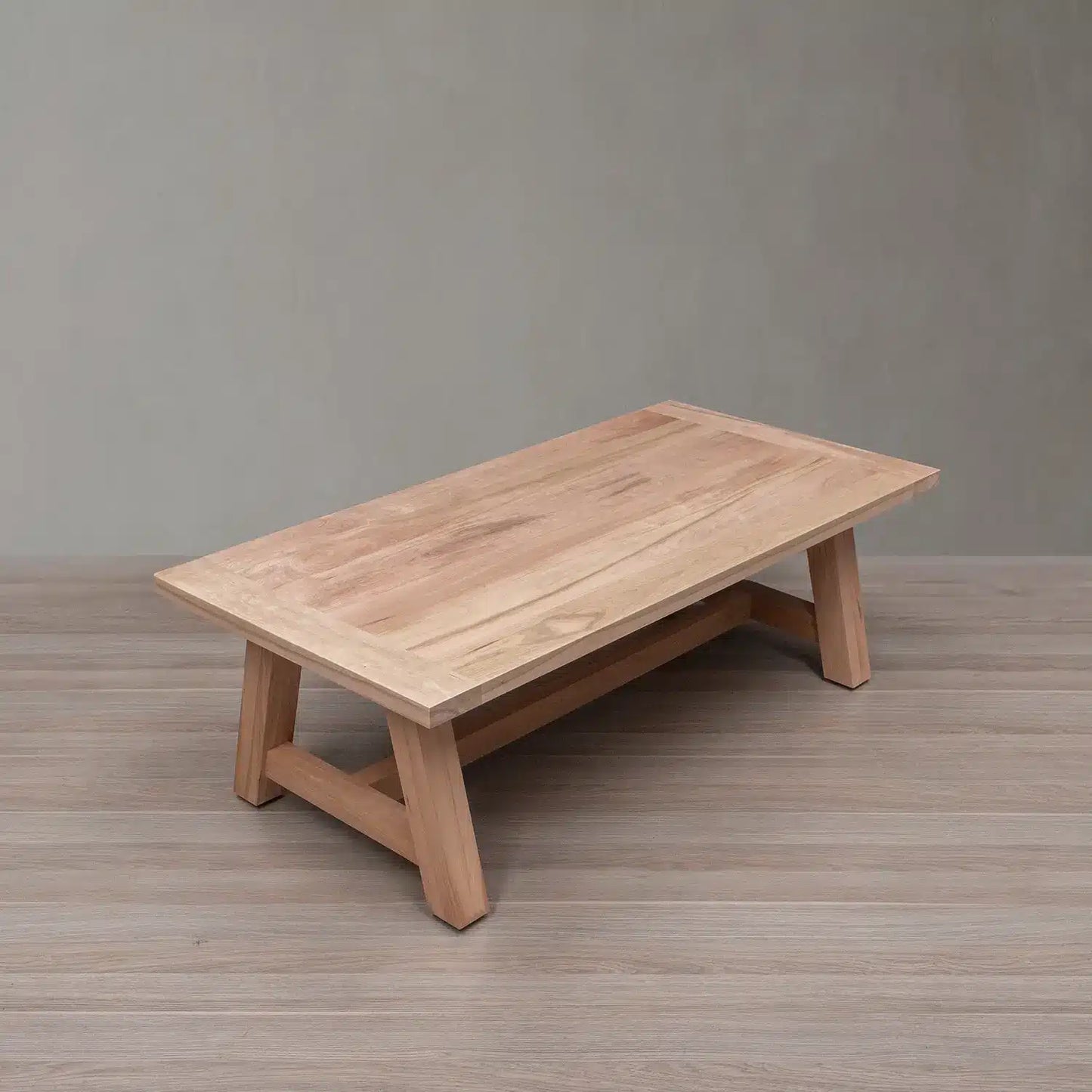 Mesa de Centro Calasetta en Madera Nativa Solida hecho en Chile