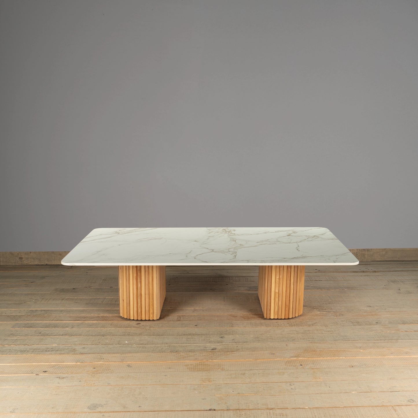 Mesa de Centro Castorano en madera nativa solida hecho en chile con Dekton