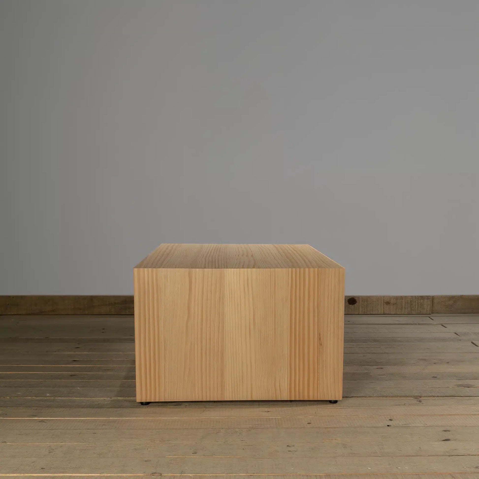 Mesa de Centro Macerata en Madera Nativa Solida hecho en Chile