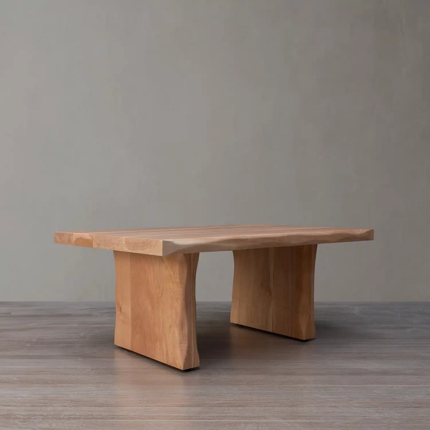 Mesa de Centro Pieranica en Madera Nativa Solida hecho en Chile