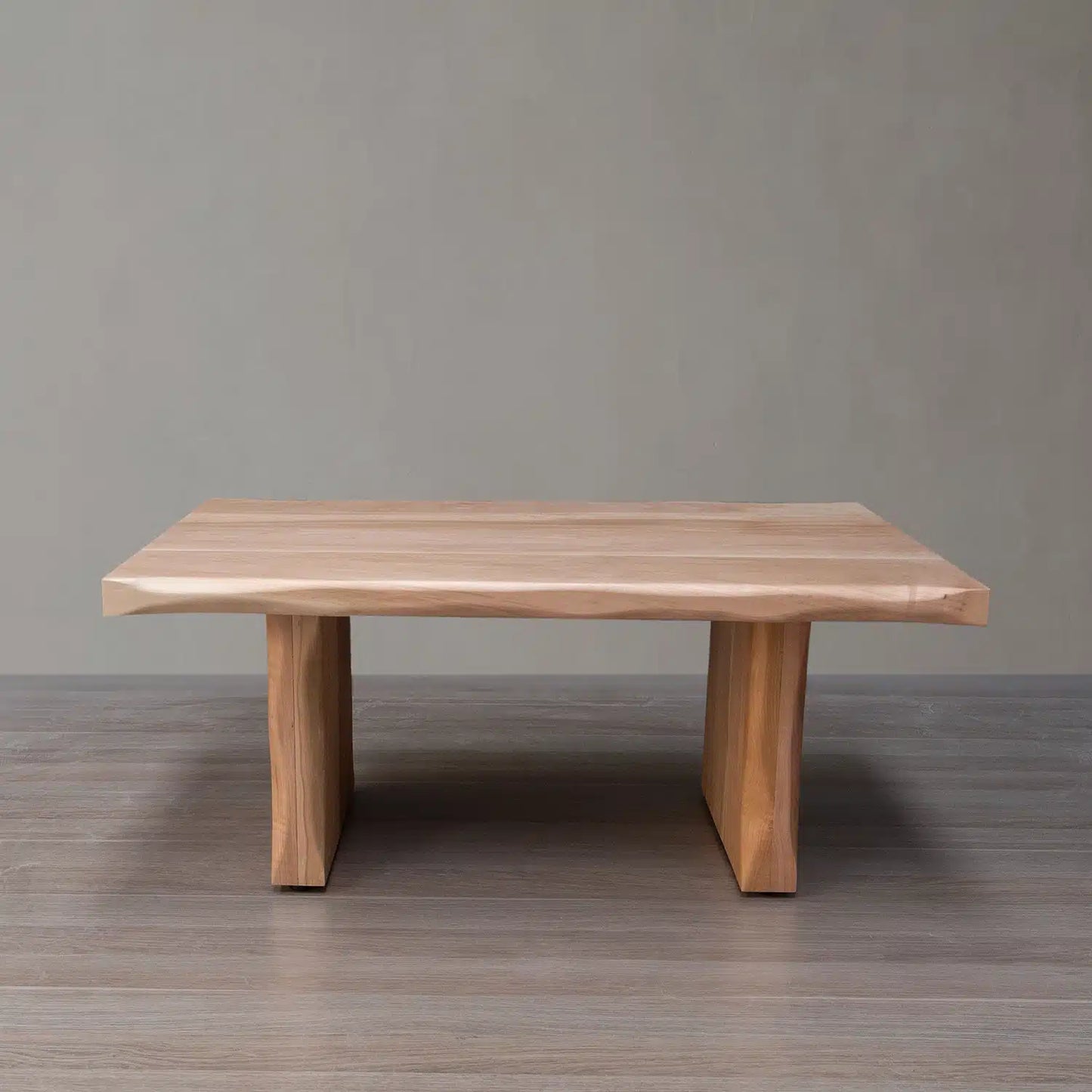 Mesa de Centro Pieranica en Madera Nativa Solida hecho en Chile