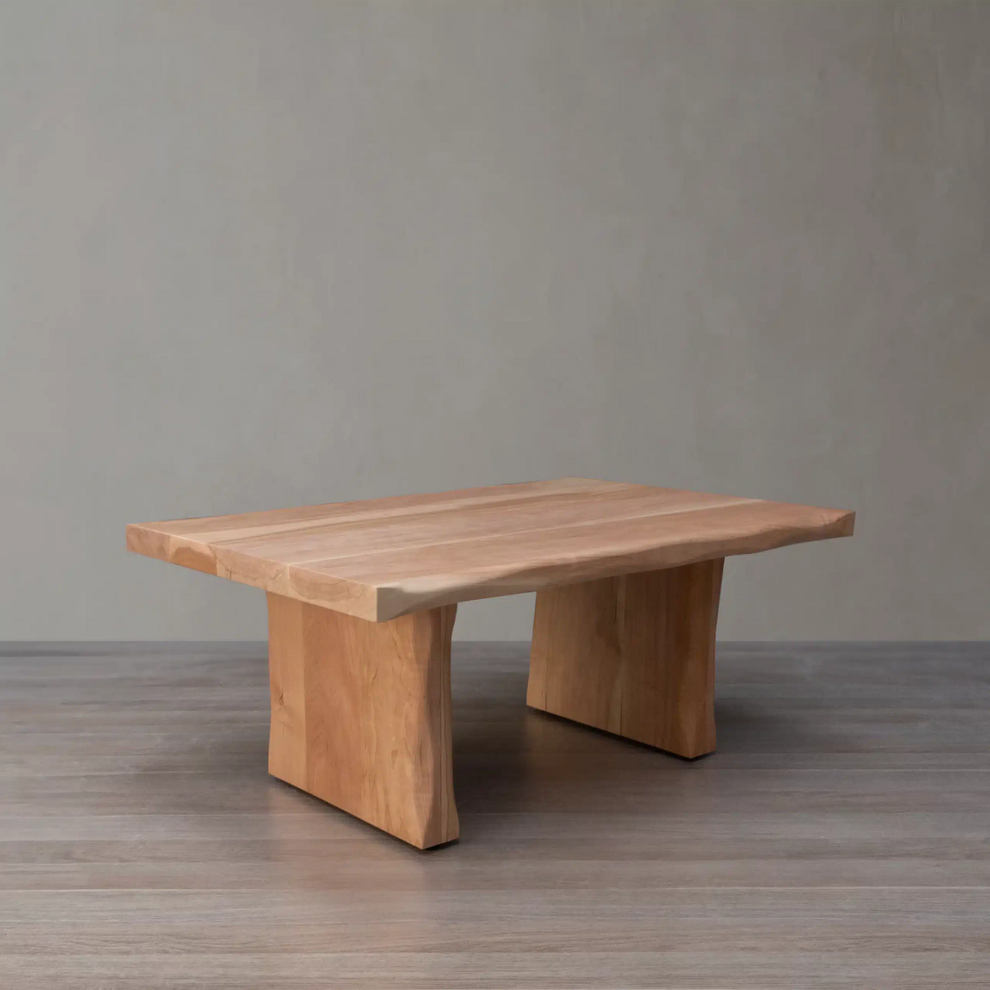 Mesa de Centro Pieranica en Madera Nativa Solida hecho en Chile