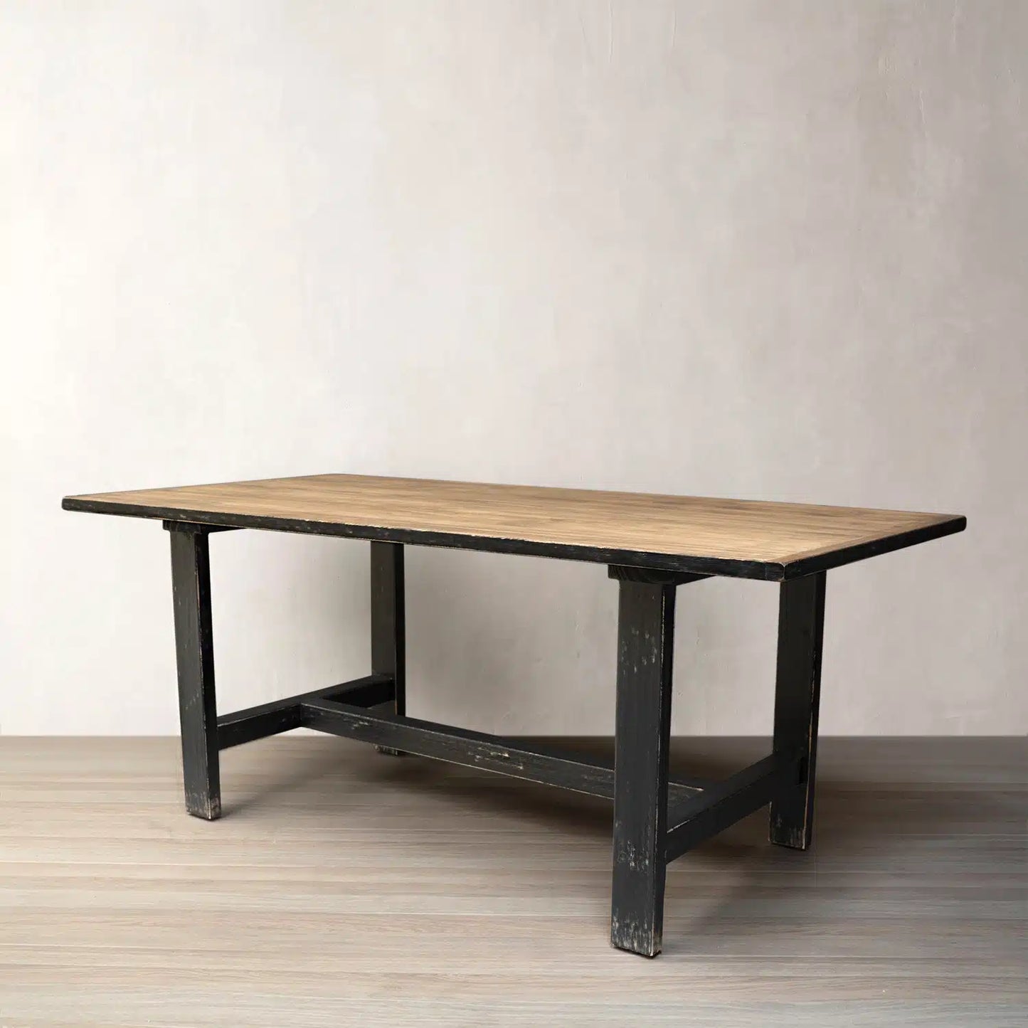 Mesa de comedor Albareto en Madera Nativa Solida hecho en Chile