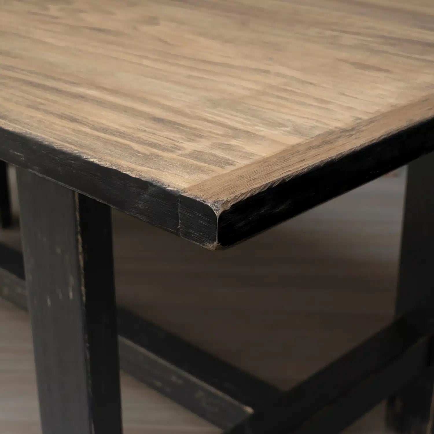 Mesa de comedor Albareto en Madera Nativa Solida hecho en Chile