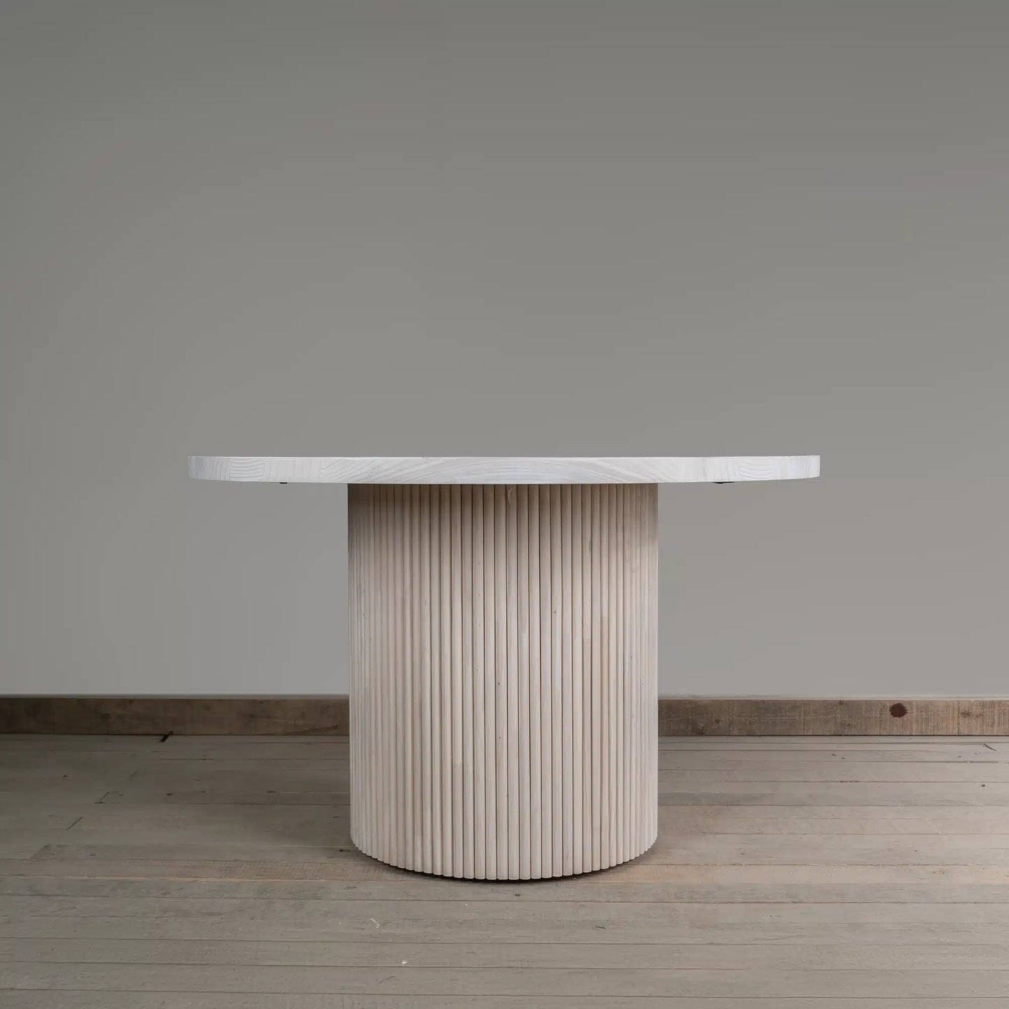 Mesa de comedor Campodoro en Madera Nativa Solida hecho en Chile