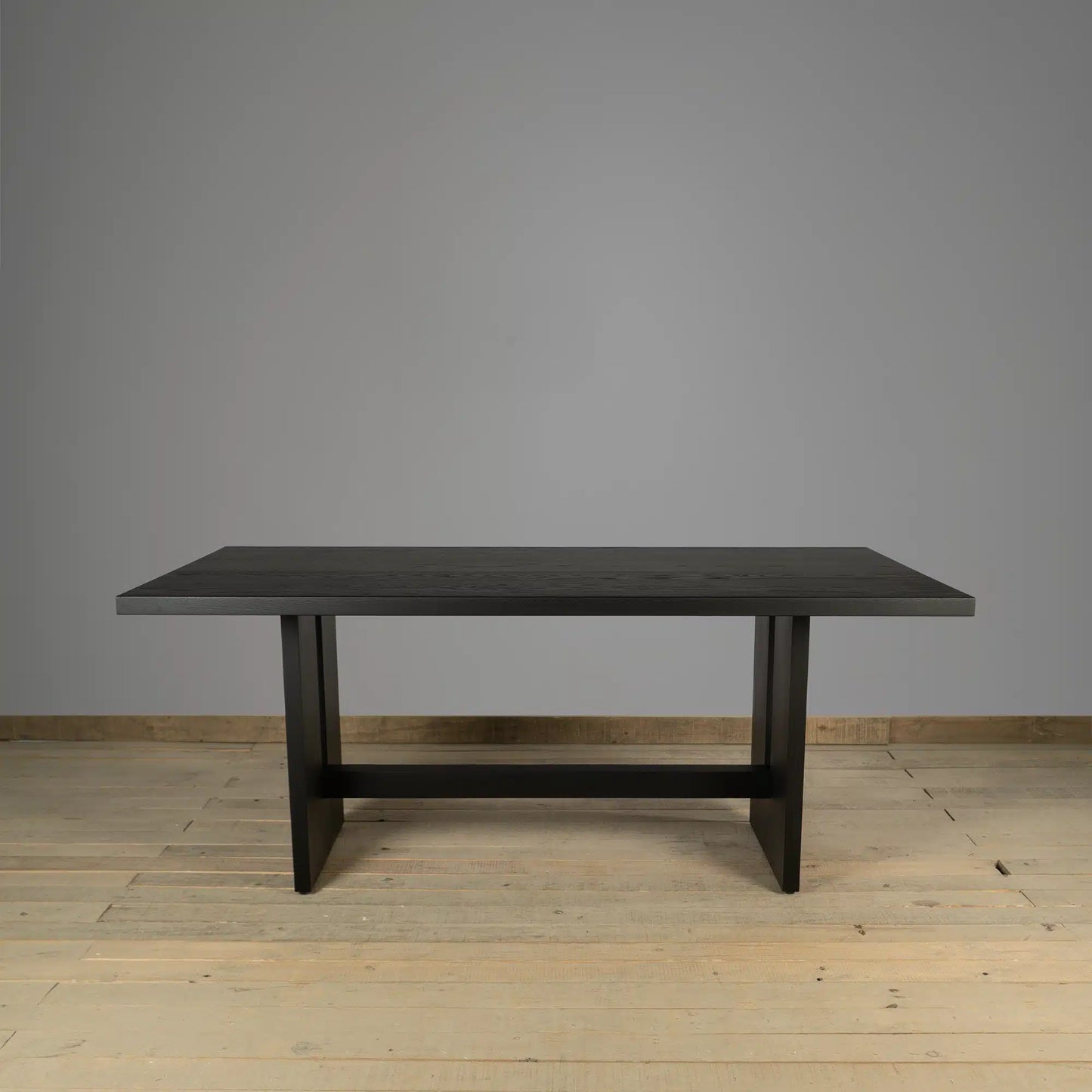 Mesa de comedor Imperia en Madera Nativa Solida hecho en Chile