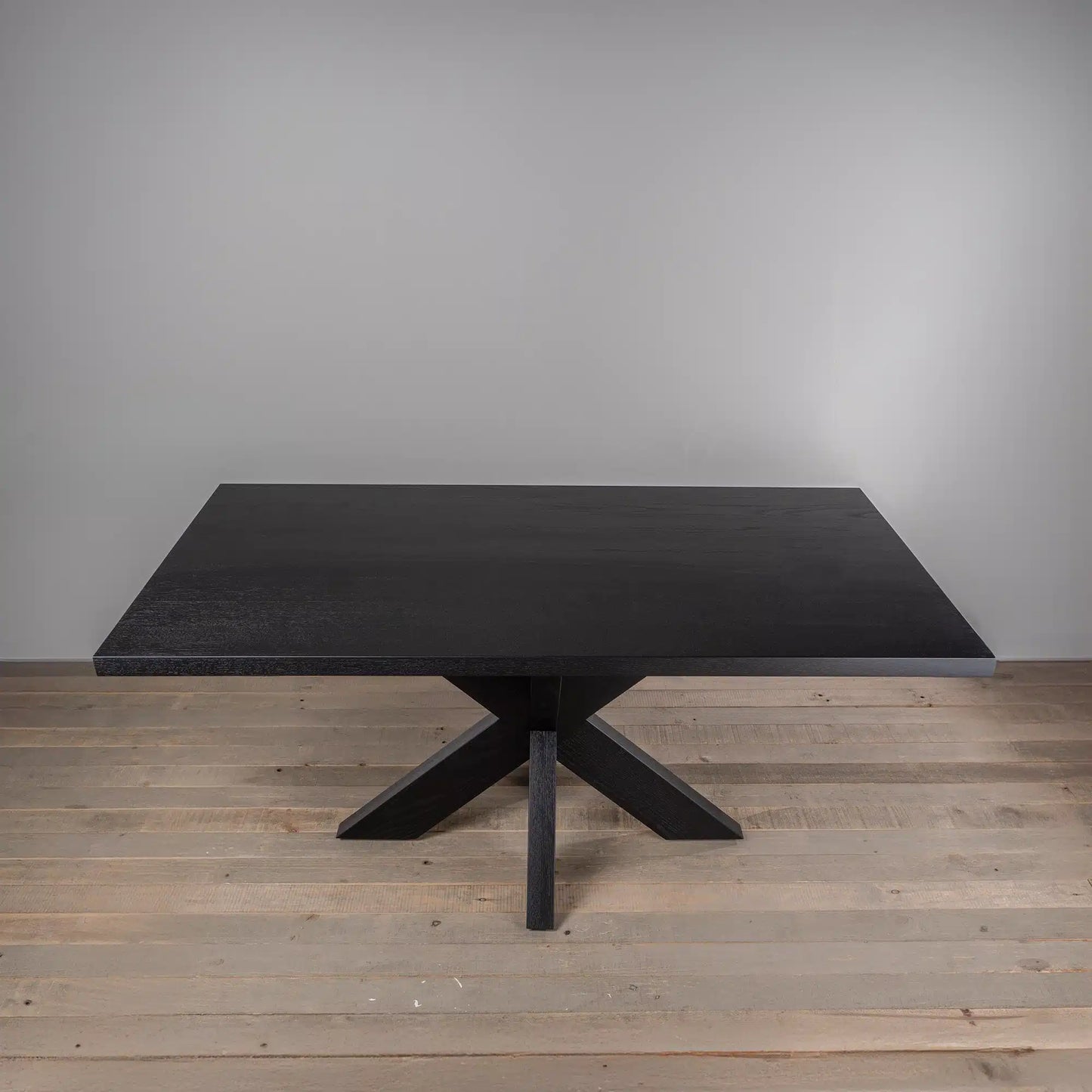 Mesa de comedor Montesilvano en Madera Nativa Solida hecho en Chile