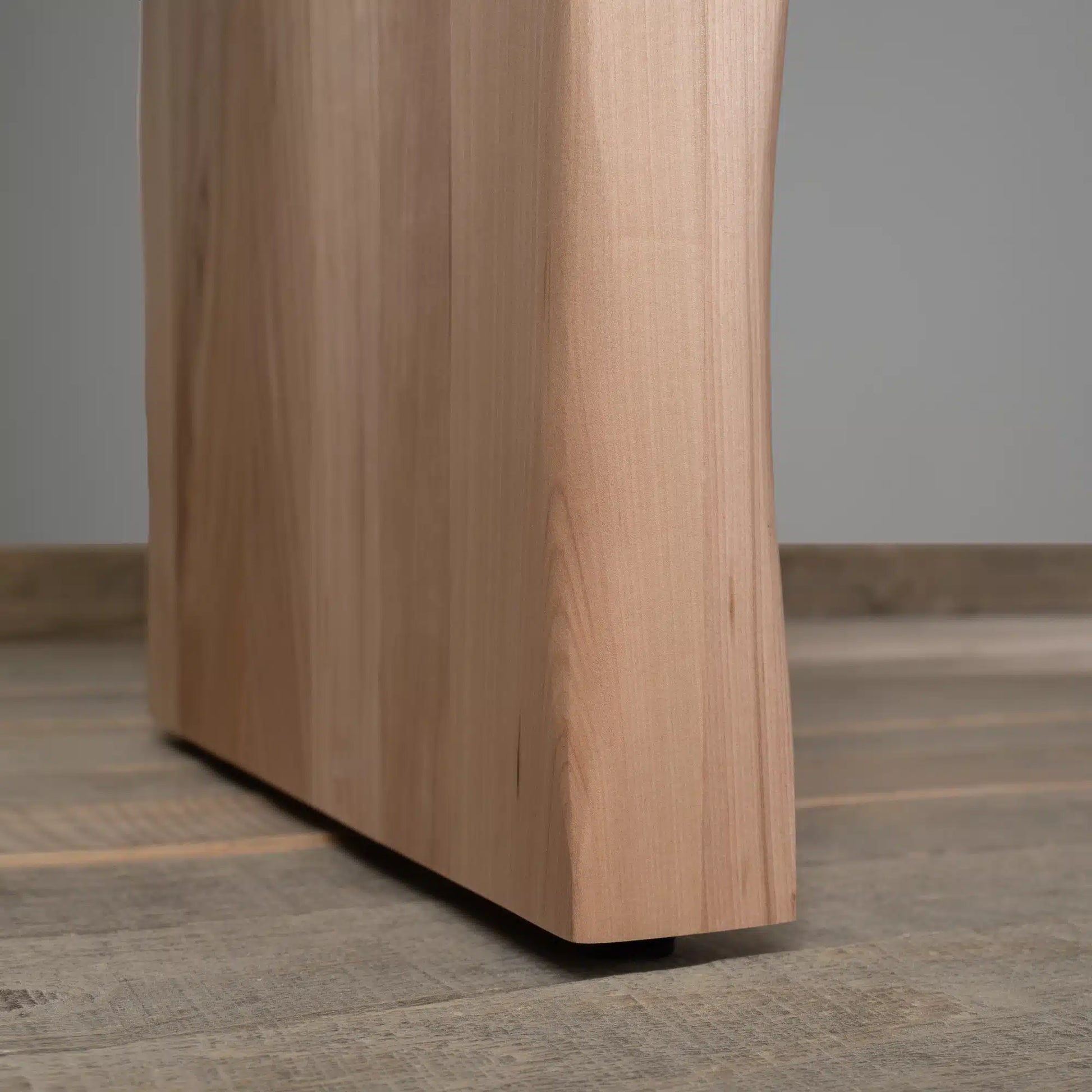 Mesa de comedor Pieranica en Madera Nativa Solida hecho en Chile