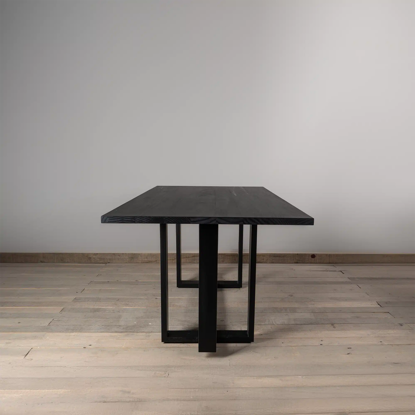 Mesa de comedor Pompeya en Madera Nativa Solida hecho en Chile