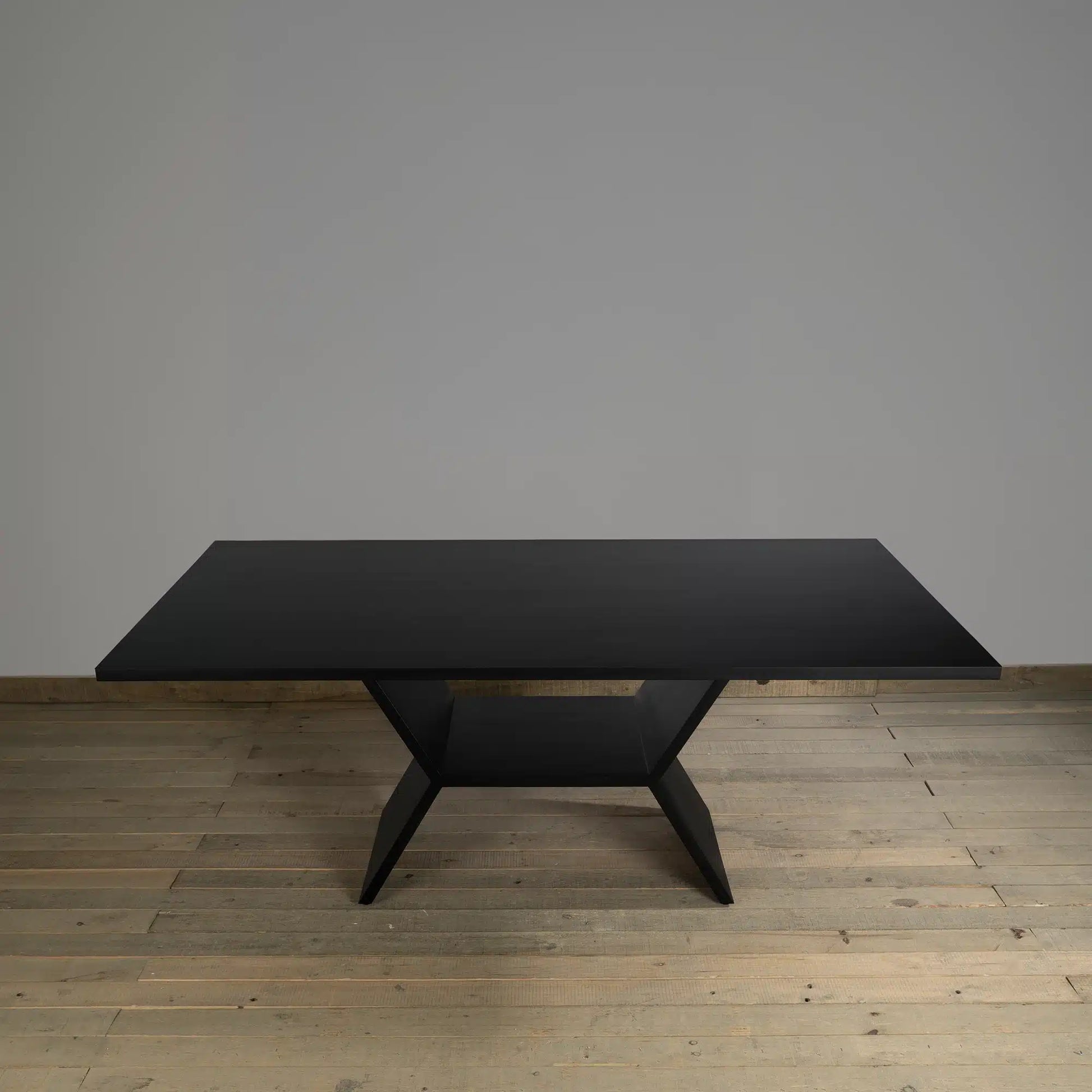 Mesa de comedor Soprana en Madera Nativa Solida hecho en Chile