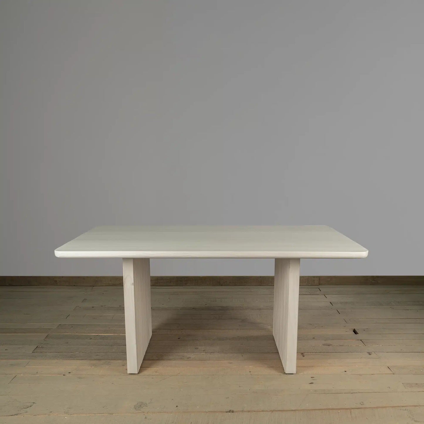 Mesa de comedor Terralba en Madera Nativa Solida hecho en Chile