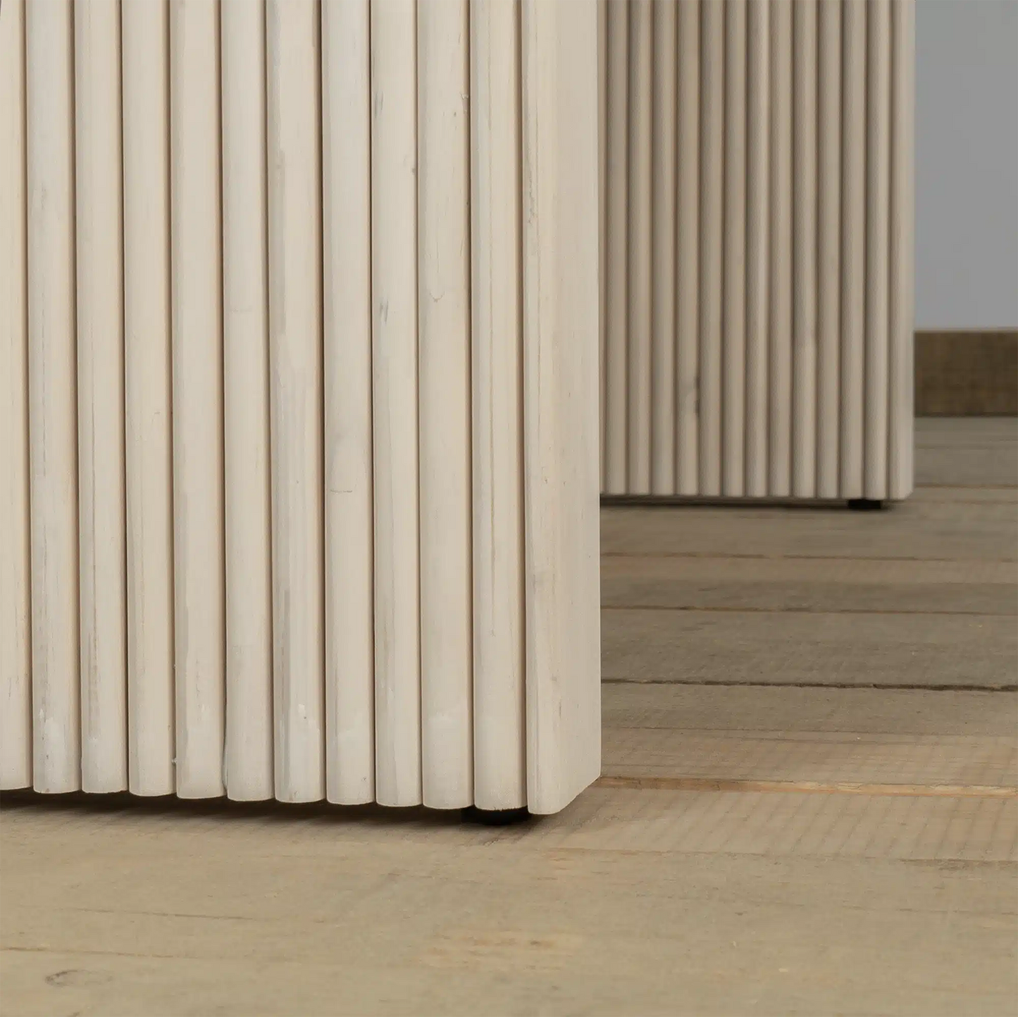 Mesa de comedor Terralba en Madera Nativa Solida hecho en Chile