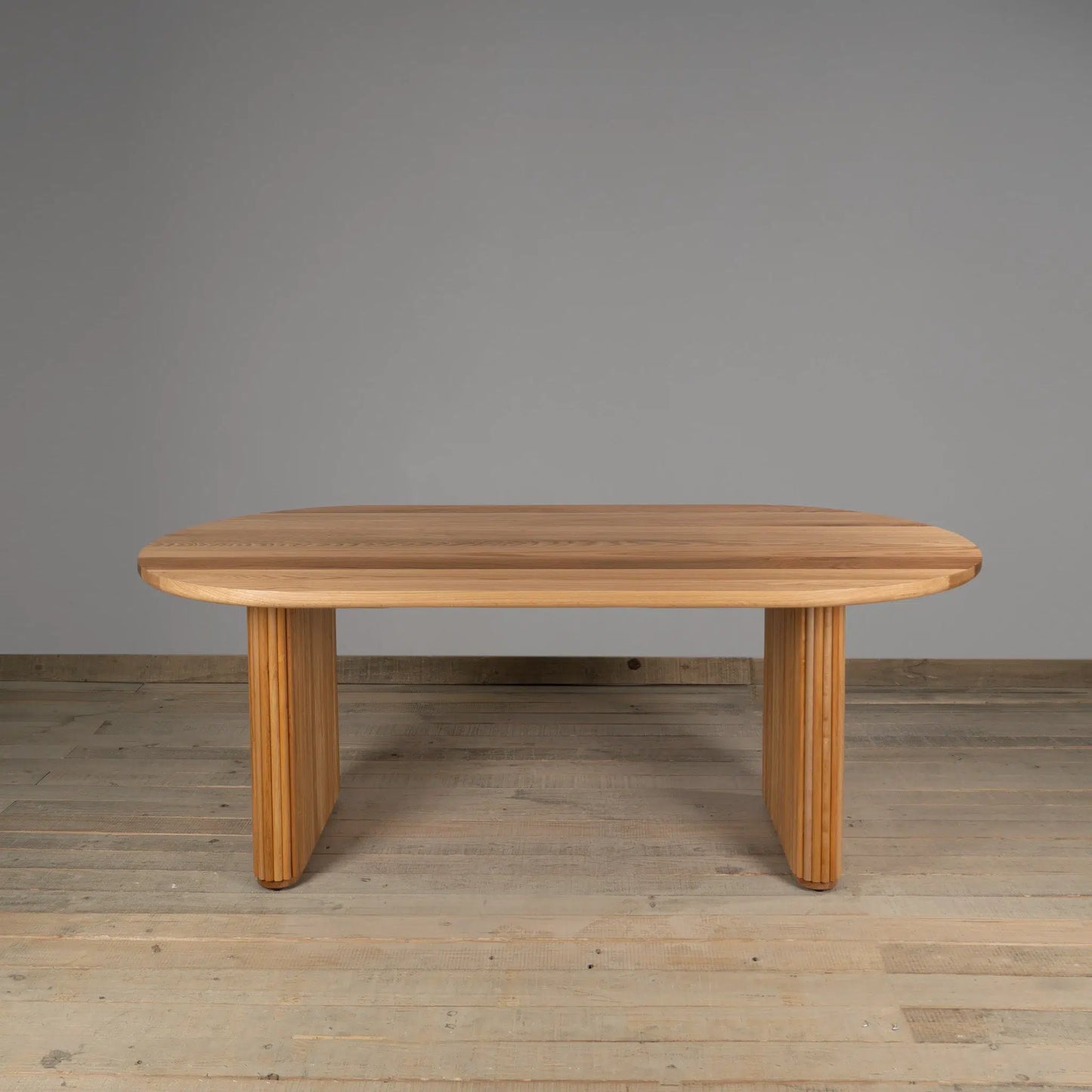 Mesa de comedor Vallerano en Madera Nativa Solida hecho en Chile