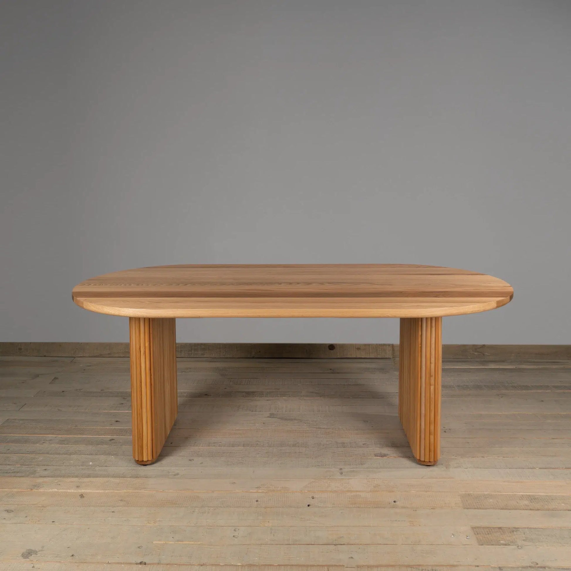 Mesa de comedor Vallerano en Madera Nativa Solida hecho en Chile