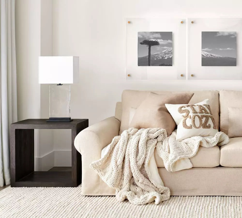 Mesa lateral Macerata en Madera Nativa Solida hecho en Chile