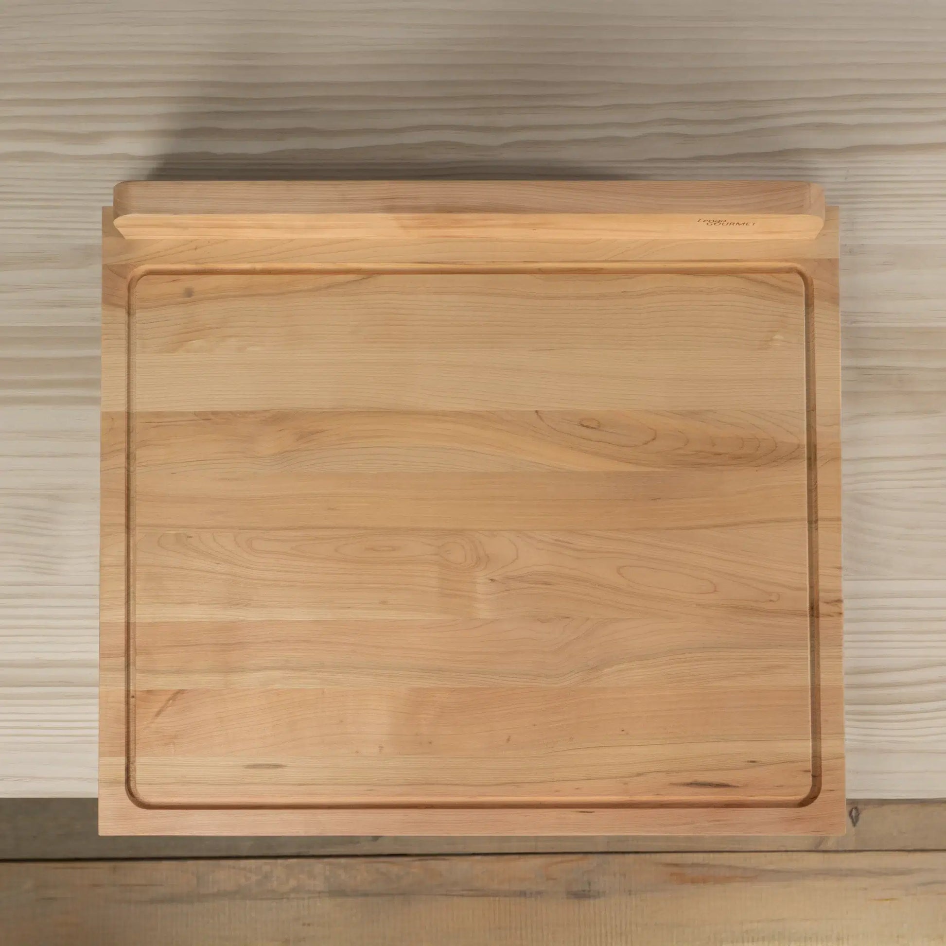 Tabla mesada en Lenga Nativa hecha en Chile