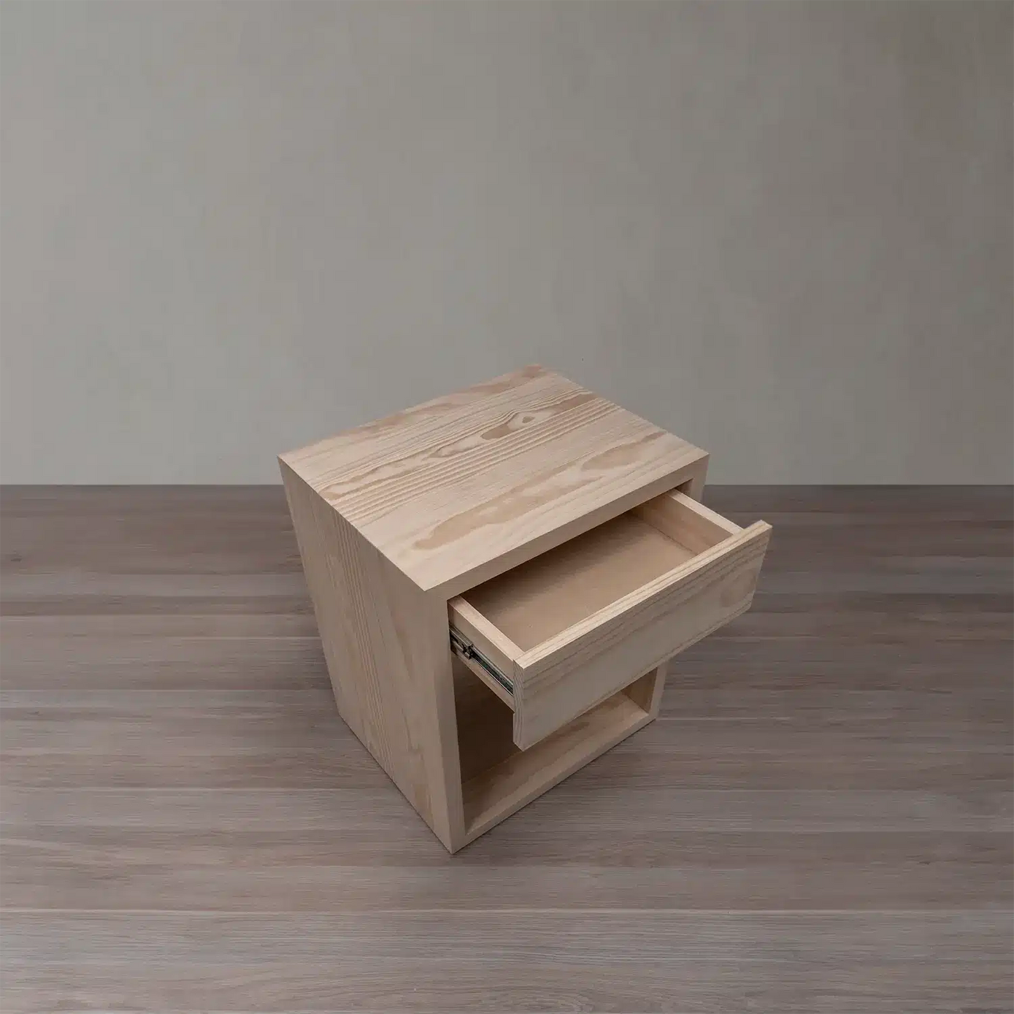 Velador Macerata en Madera Nativa Solida hecho en Chile